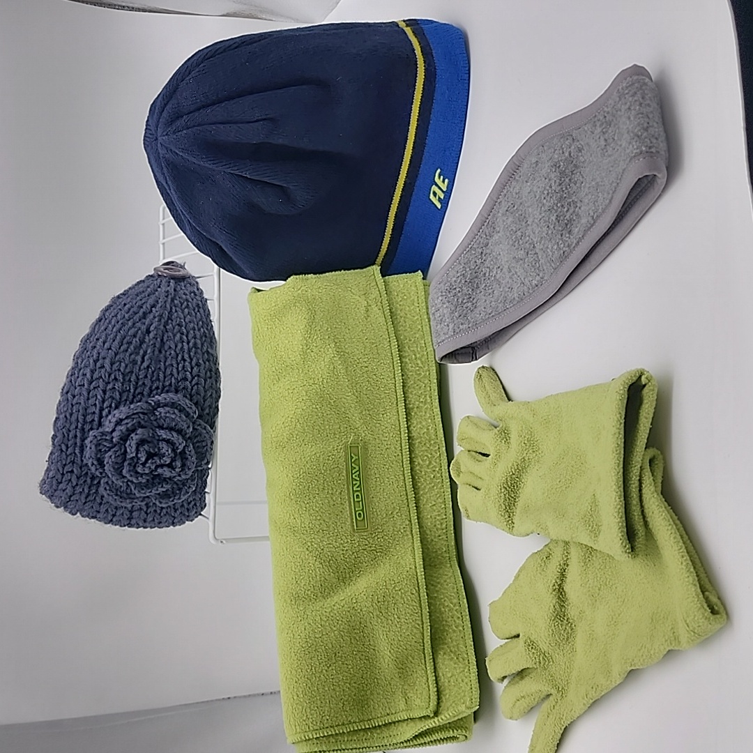 Misc Winter Accessories 6pc Lot